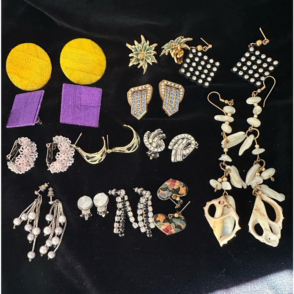 Vintage earrings lot